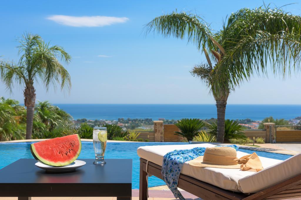 Quinn Hill Luxury Villa Rodas Exterior foto